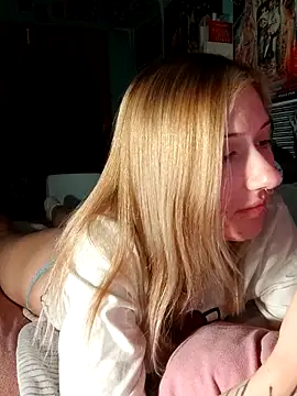 Snapshot of SonjaPrivat69_ chatting on 03-19-26, 09:19 SonjaPrivat69 online show from 03-19-26, 09:19