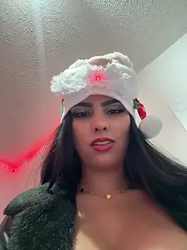 Maddy Rouse  online show from 12-25-24, 02:46