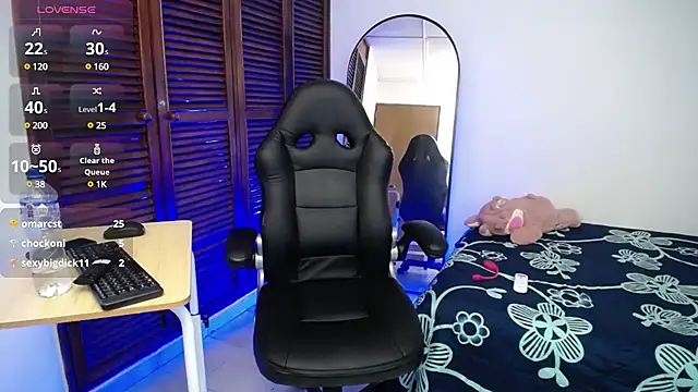 Snapshot of karoll_marquez chatting on 02-21-25, 12:16 karoll marquez online show from 02-21-25, 12:16