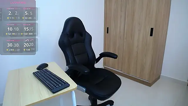 Snapshot of karoll_marquez chatting on 01-07-26, 10:56 karoll marquez online show from 01-07-26, 10:56