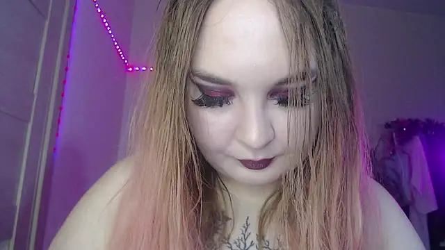 Snapshot of Greeenfriends6969 chatting on 12-27-24, 10:59 Greeenfriends6969 online show from 12-27-24, 10:59