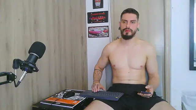 Aaron kwok28 online show from 02-16-26, 10:06