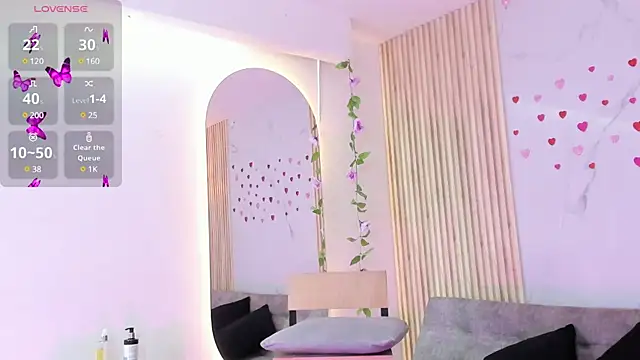 Aria montgomeri online show from 03-08-25, 01:03