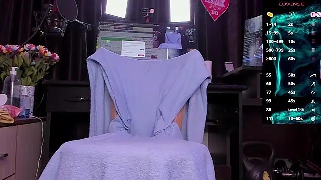 Raissa sky26 online show from 04-10-26, 02:50