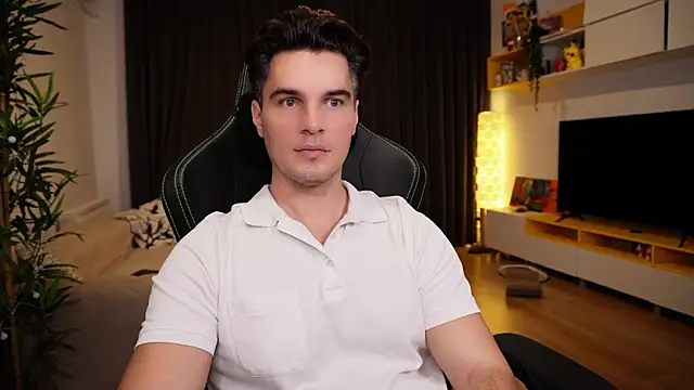 Snapshot of billypassion chatting on 11-17-25, 04:13 billypassion online show from 11-17-25, 04:13