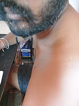Snapshot of manoj_master chatting on 05-19-26, 06:42 manoj master online show from 05-19-26, 06:42