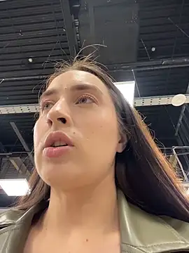 Holly Play online show from 11-05-25, 12:05