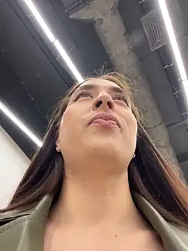 Holly Play online show from 03-23-26, 11:58