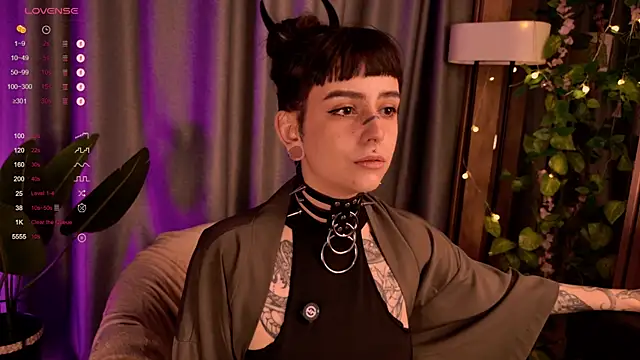 MichaellaMoon online show from 12-12-24, 08:32