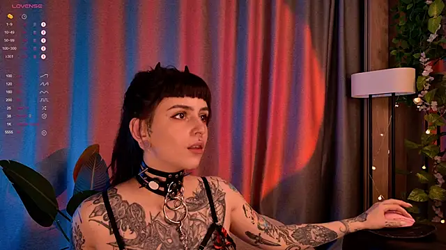 MichaellaMoon online show from 01-18-25, 12:13