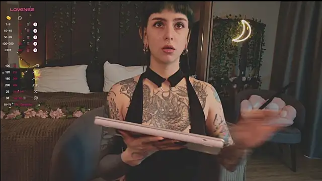 MichaellaMoon online show from 03-16-25, 10:33