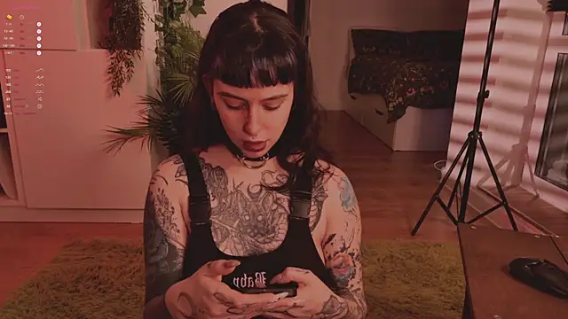 MichaellaMoon online show from 10-03-25, 06:38