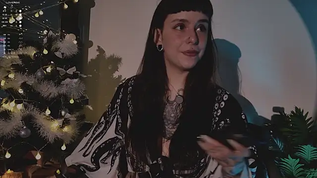 MichaellaMoon online show from 12-20-25, 06:59