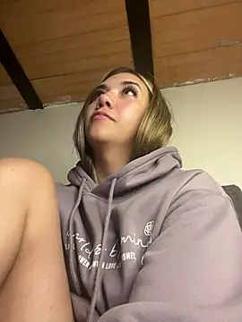 Iris lee online show from 02-06-25, 09:00