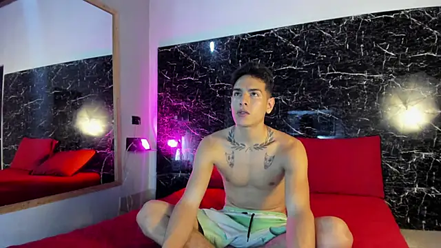 Snapshot of Couplehot__1 chatting on 01-07-25, 11:56 Couplehot 1 online show from 01-07-25, 11:56