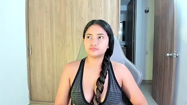 Isa squirt1 online show from 03-05-26, 03:46