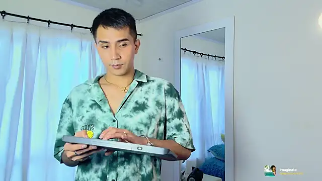 Chris Maddox online show from 11-06-25, 06:42