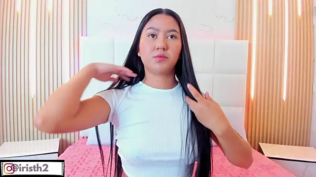 Iris Thompson  online show from 10-17-25, 03:42