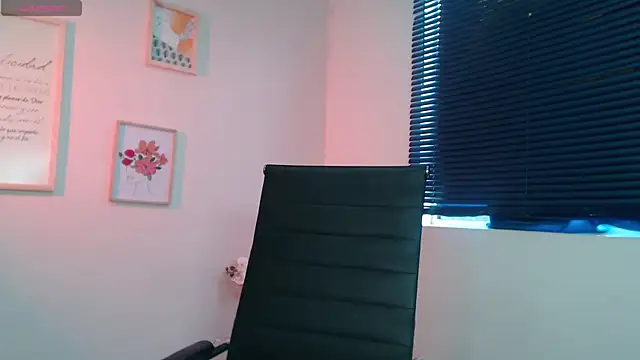 lucy diiaz online show from 01-07-25, 10:08