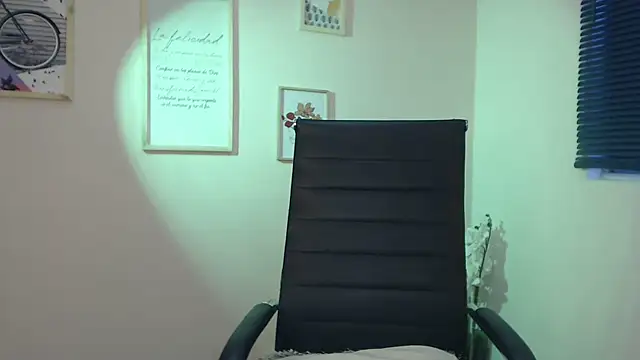 lucy diiaz online show from 01-11-25, 11:02