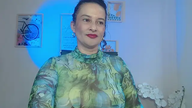 lucy diiaz online show from 01-27-25, 07:35