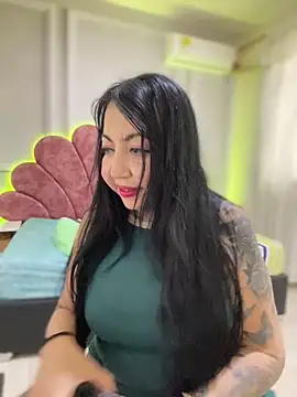 Snapshot of eva_sexx69 chatting on 06-18-26, 12:20 eva sexx69 online show from 06-18-26, 12:20