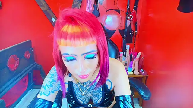 Snapshot of AlissaPeachx chatting on 06-20-26, 05:54 AlissaPeachx online show from 06-20-26, 05:54