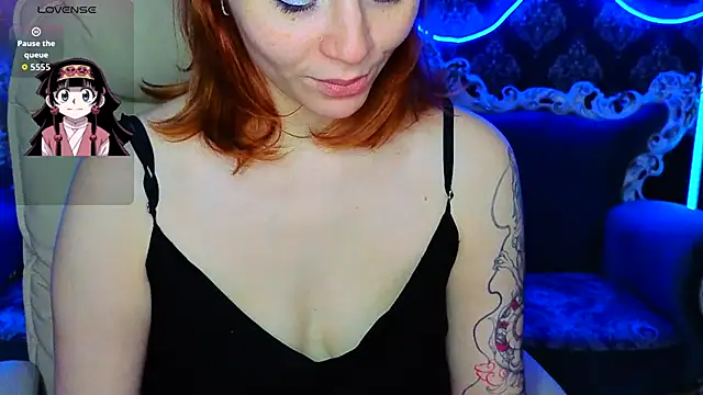 Snapshot of Sasha_Exclusive chatting on 11-23-25, 02:17 Sasha Exclusive online show from 11-23-25, 02:17