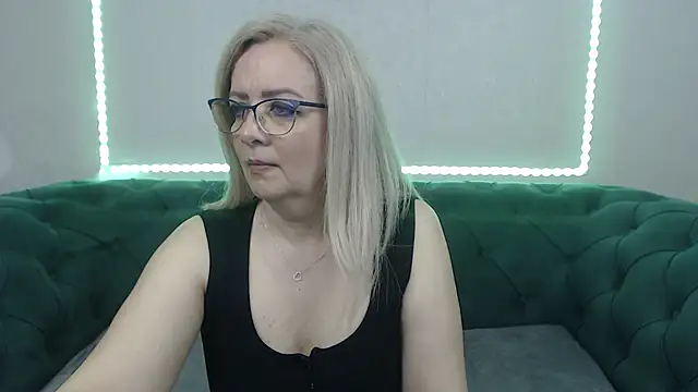 IvanaCharm online show from 03-15-26, 04:07