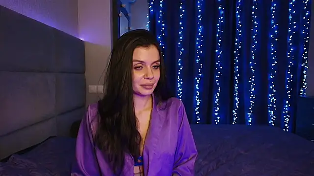 Snapshot of Eva_Richie chatting on 12-30-24, 08:25 Eva Richie online show from 12-30-24, 08:25