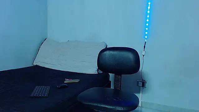 mikecoper 23 online show from 02-16-25, 03:04