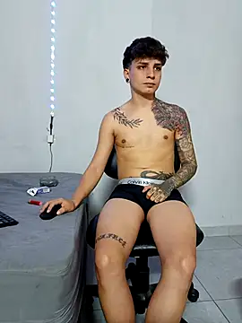 mikecoper 23 online show from 10-24-25, 03:08