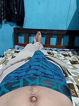 Snapshot of funnguy25 chatting on 05-17-26, 05:49 funnguy25 online show from 05-17-26, 05:49