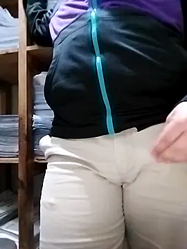 Whiper2024 online show from 02-13-26, 06:26