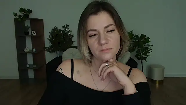 MariaSttone online show from 02-04-25, 04:29