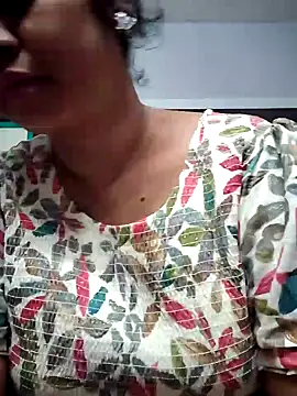 Snapshot of Bangarupapa chatting on 01-15-25, 03:18 Bangarupapa online show from 01-15-25, 03:18
