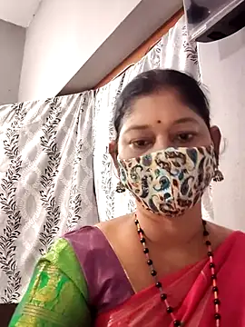 Snapshot of Bangarupapa chatting on 02-07-25, 04:03 Bangarupapa online show from 02-07-25, 04:03
