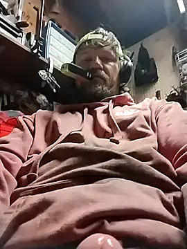 hornygiltz92 online show from 12-04-25, 12:36