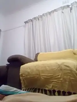 Snapshot of ruvisky chatting on 10-21-25, 09:59 ruvisky online show from 10-21-25, 09:59