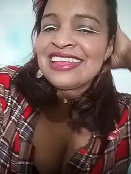 Snapshot of _violetta_- chatting on 02-18-25, 07:09 violetta - online show from 02-18-25, 07:09