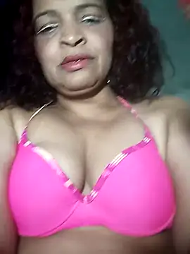 Snapshot of _violetta_- chatting on 02-21-25, 12:49 violetta - online show from 02-21-25, 12:49