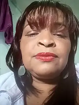 Snapshot of _violetta_- chatting on 02-22-25, 10:20 violetta - online show from 02-22-25, 10:20
