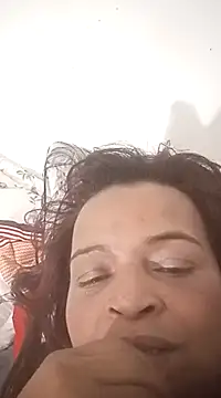 Snapshot of _violetta_- chatting on 02-24-25, 10:58 violetta - online show from 02-24-25, 10:58