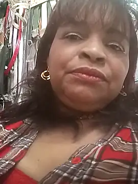 Snapshot of _violetta_- chatting on 02-25-25, 02:11 violetta - online show from 02-25-25, 02:11