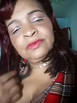 Snapshot of _violetta_- chatting on 02-25-25, 05:36 violetta - online show from 02-25-25, 05:36