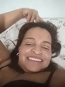 Snapshot of _violetta_- chatting on 02-28-25, 12:10 violetta - online show from 02-28-25, 12:10