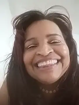 Snapshot of _violetta_- chatting on 02-28-25, 03:15 violetta - online show from 02-28-25, 03:15