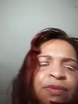Snapshot of _violetta_- chatting on 03-02-25, 06:19 violetta - online show from 03-02-25, 06:19