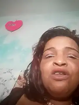 Snapshot of _violetta_- chatting on 03-09-25, 01:25 violetta - online show from 03-09-25, 01:25
