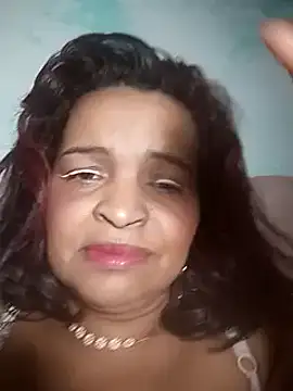 Snapshot of _violetta_- chatting on 03-09-25, 09:25 violetta - online show from 03-09-25, 09:25